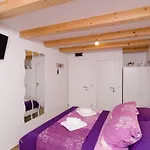 Lavender Garden Apartments - Studio Apartment First Floor - Apt 3